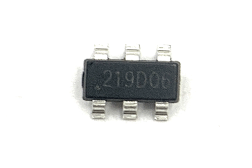 HT7712 4.5V~18V輸入，2.5A同步降壓變換器